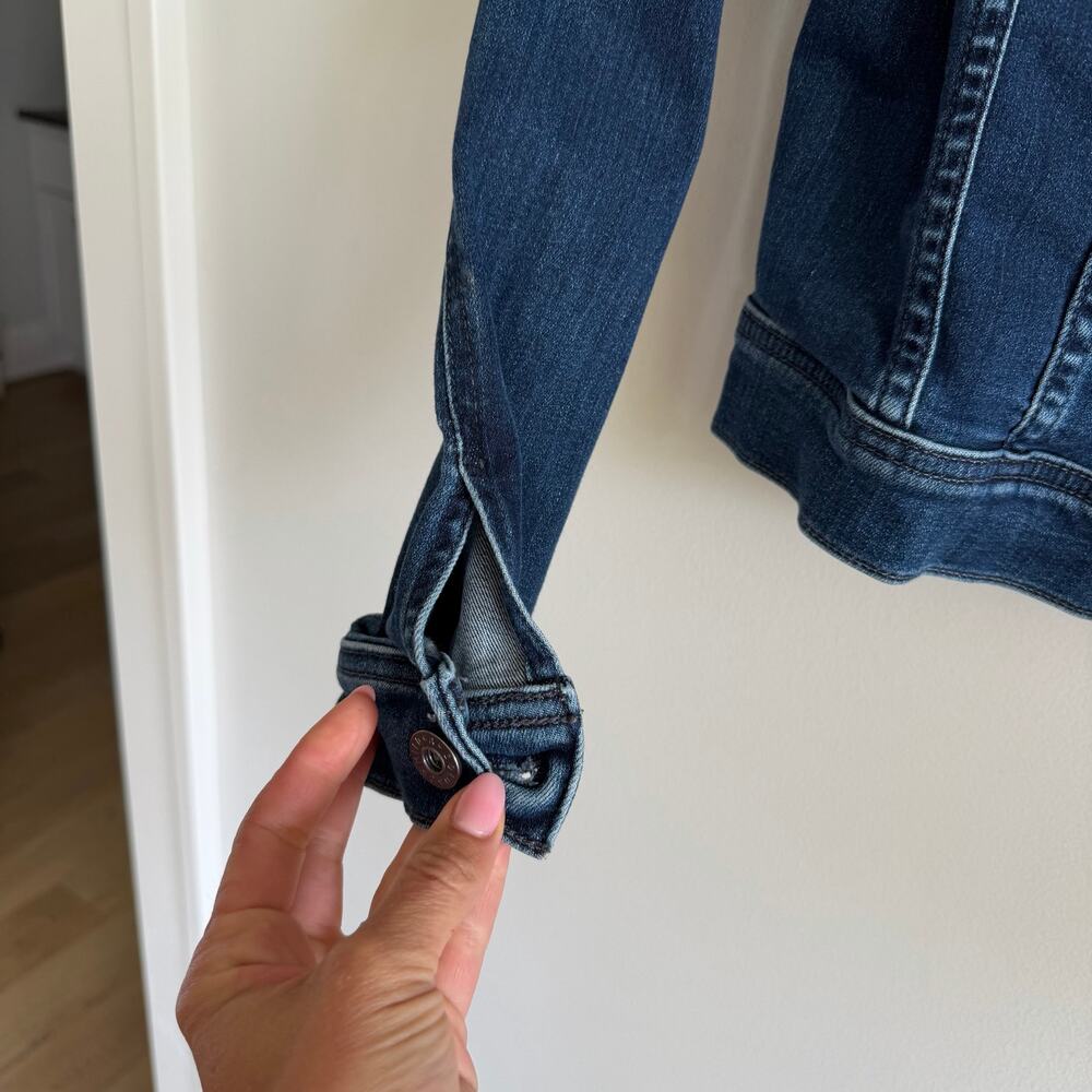 AG Adriano Goldschmied Robyn Slim Trucker Denim Jacket Dark Wash Blue M BW20567 - Picture 6 of 8